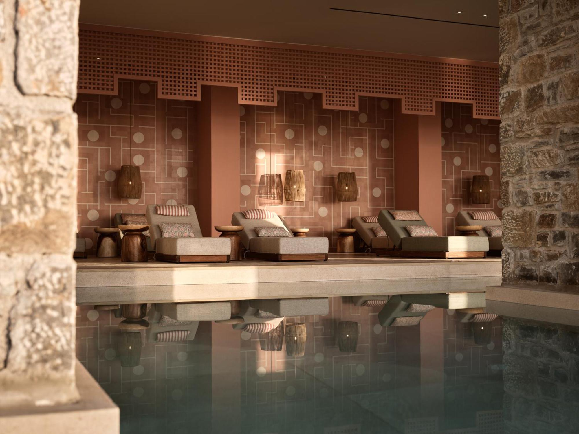 Resort The Royal Senses & Crete, Curio Collection By Hilton 5*